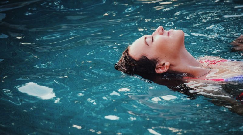 Pourquoi construire une piscine dans son jardin à Nice ?